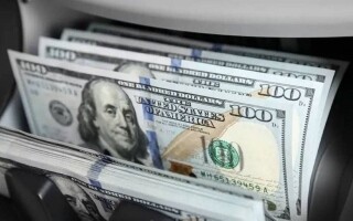 U.S. Dollar Gains Amid Hopes for Trade Deal with China