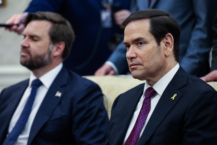 Trump praises possible Vance-Rubio ticket for 2028 but avoids endorsing either