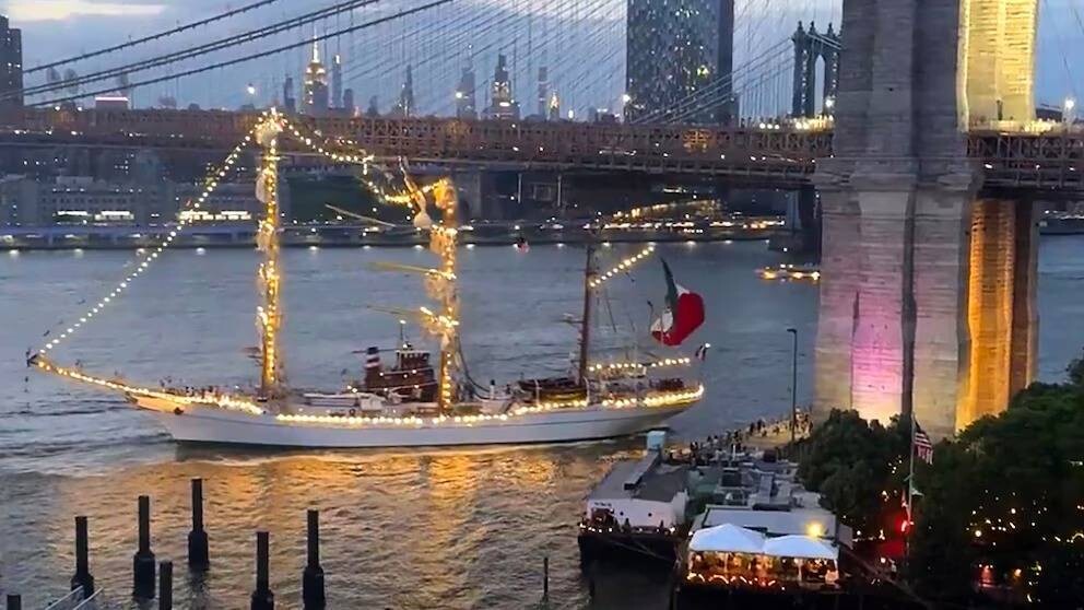 Yacht that hit Brooklyn Bridge returns to Mexico
