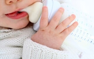 U.S. Investigates Infant Poisoning from Baby Formula