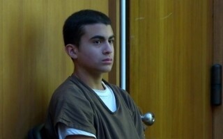 13-Year-Old Kills Mother in Florida and Sends Photos of Body to Friend