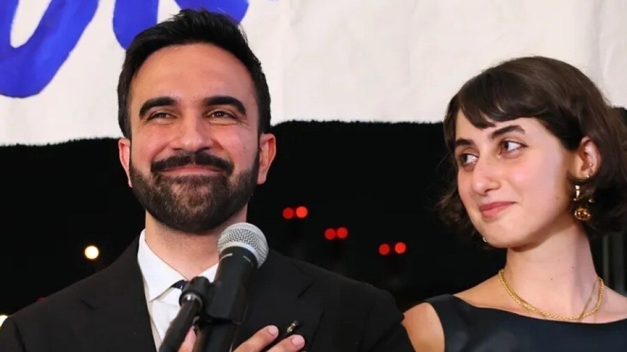 Супруга мэра Нью-Йорка сознательно уходит от политики