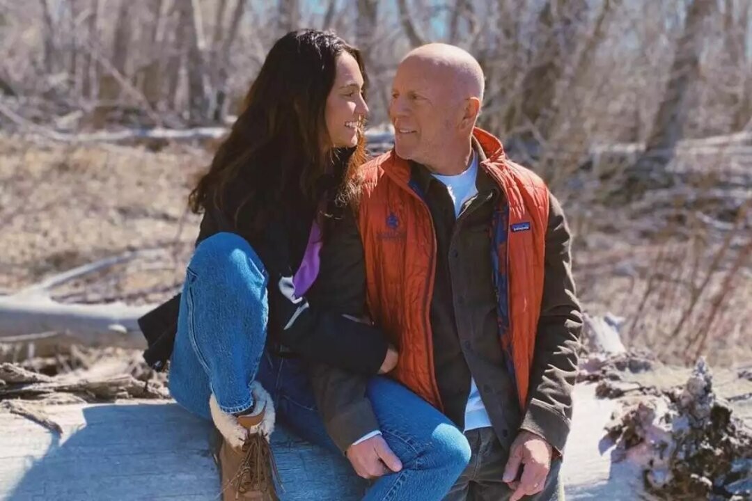 Emma Heming and Bruce Willis Celebrate 18th Anniversary