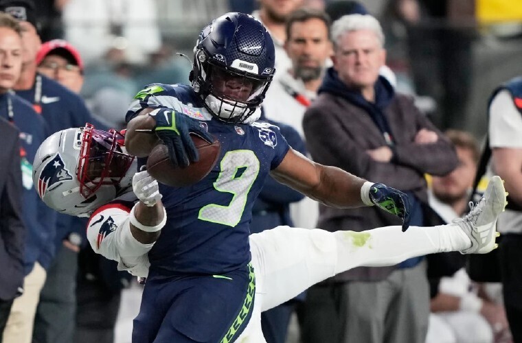 Chiefs Sign Kenneth Walker