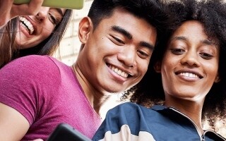 Gen Z's Avoidance of Direct Communication Raises Concerns