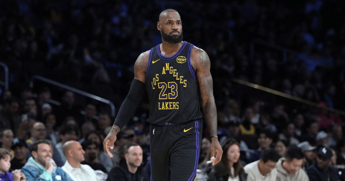 LeBron James would rather be home for Christmas