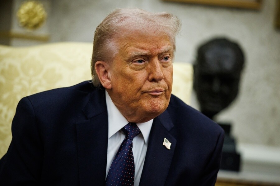 Trump announces military escort to cross Hormuz and 'reasonable' insurance for shipping lines