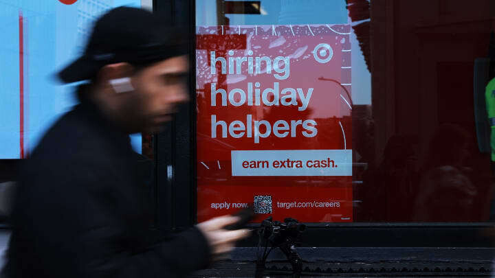 Индекс потребительской уверенности США снизился на 6,8 пункта