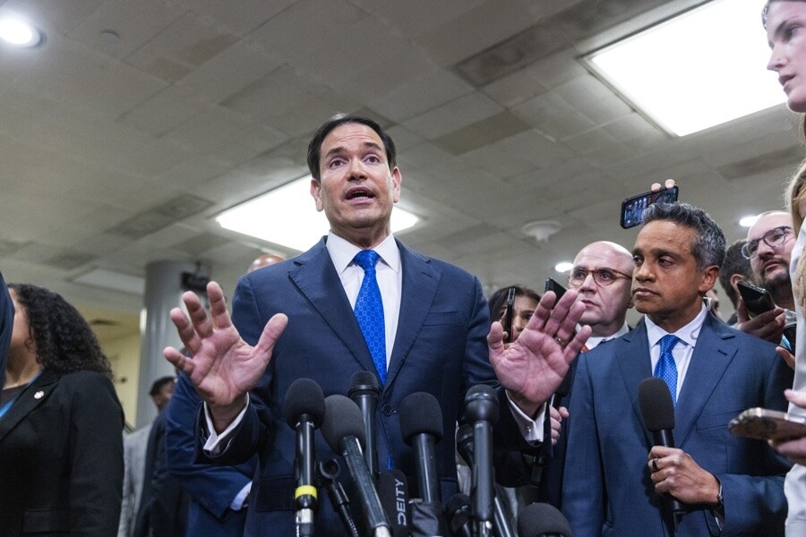 Closure of Middle East airspace complicates evacuation of 1,500 Americans