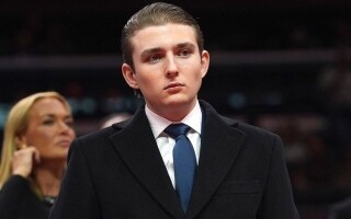 Политические спекуляции вокруг возможного брака Барона Трампа и амбиции США по поводу Гренландии