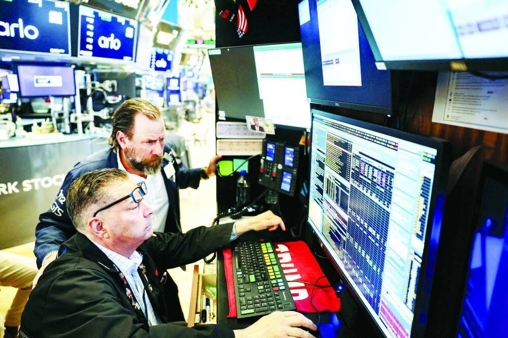 US Stocks Rise as Trade Tensions Ease