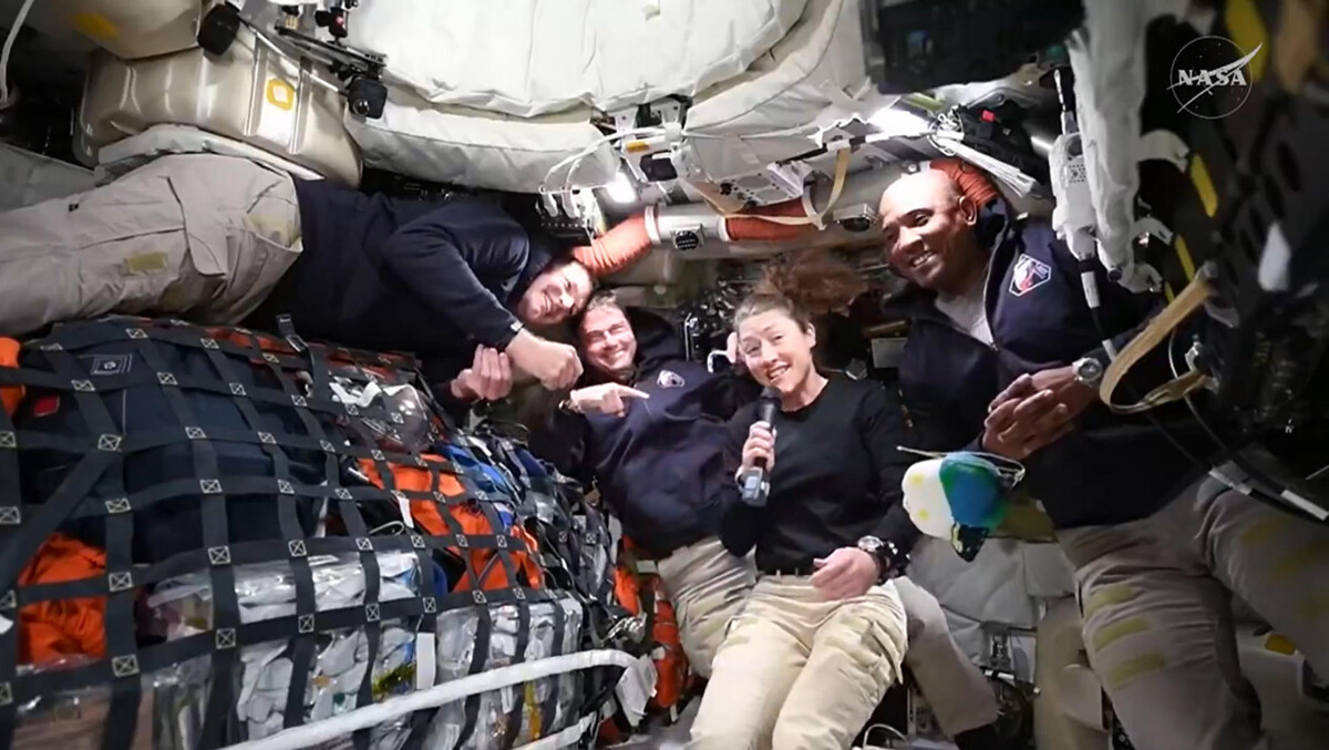 Artemis II Astronauts Sleep Like Bats