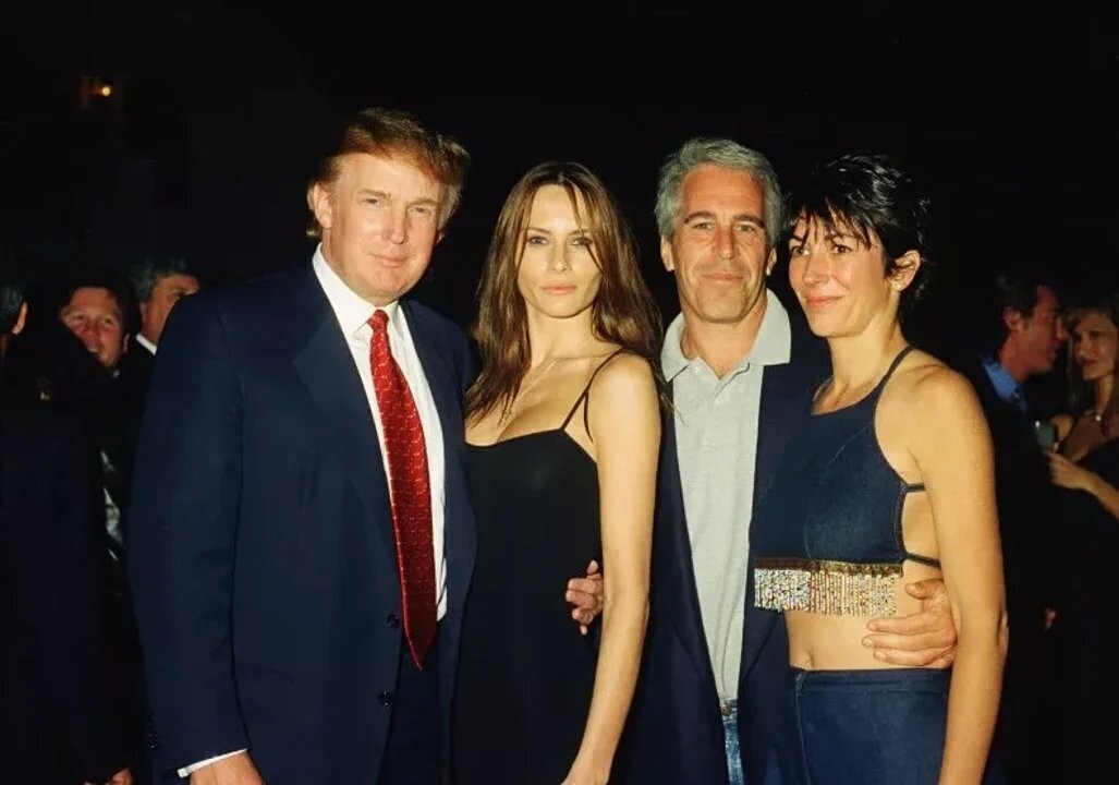 Trump Signs Bill to Release Epstein Documents