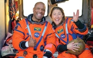 First Crewed Moon Mission in Over 50 Years Concludes