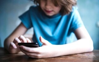Study: Smartphones at Age 12 Linked to Teen Depression and Obesity