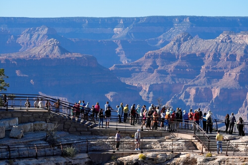 US to Impose Higher Fees on Foreign Tourists in National Parks