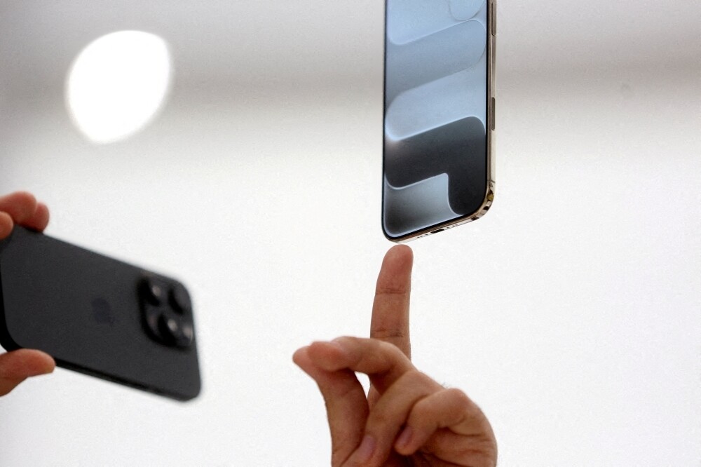 Apple to Use Google's AI for Siri