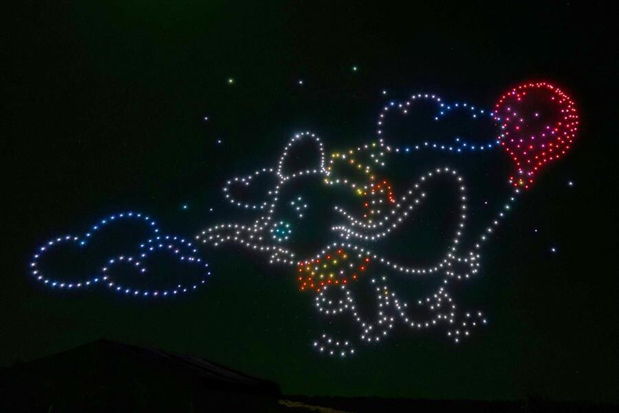 Disney представит уникальное ночное шоу с дронами в Орландо, Флорида