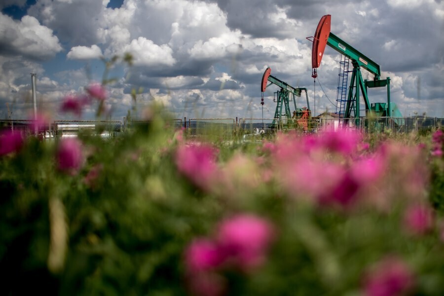 Brent oil price surges over 7% due to Strait of Hormuz tensions