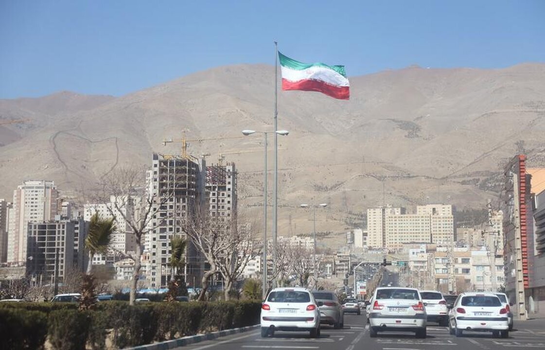 Iran Closes Strait of Hormuz, Threatening Global Economy