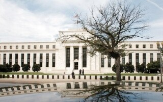 Fed Officials Express Concern Over US Economy Amid Iran War