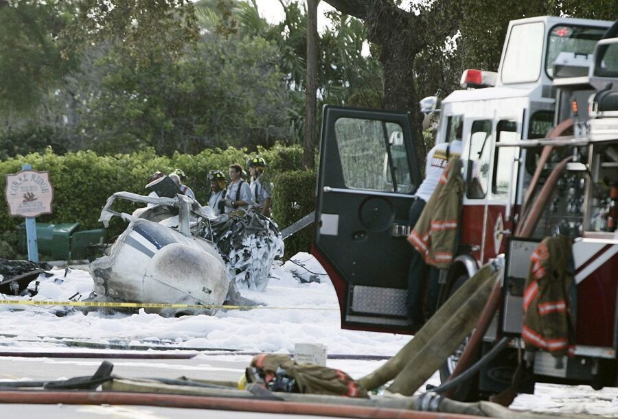 Plane with aid for hurricane victims crashes in Florida