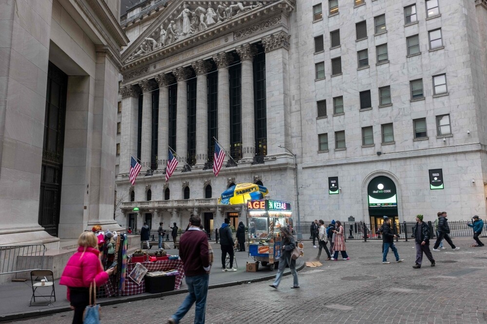 AI Market Volatility Amid Bubble Concerns