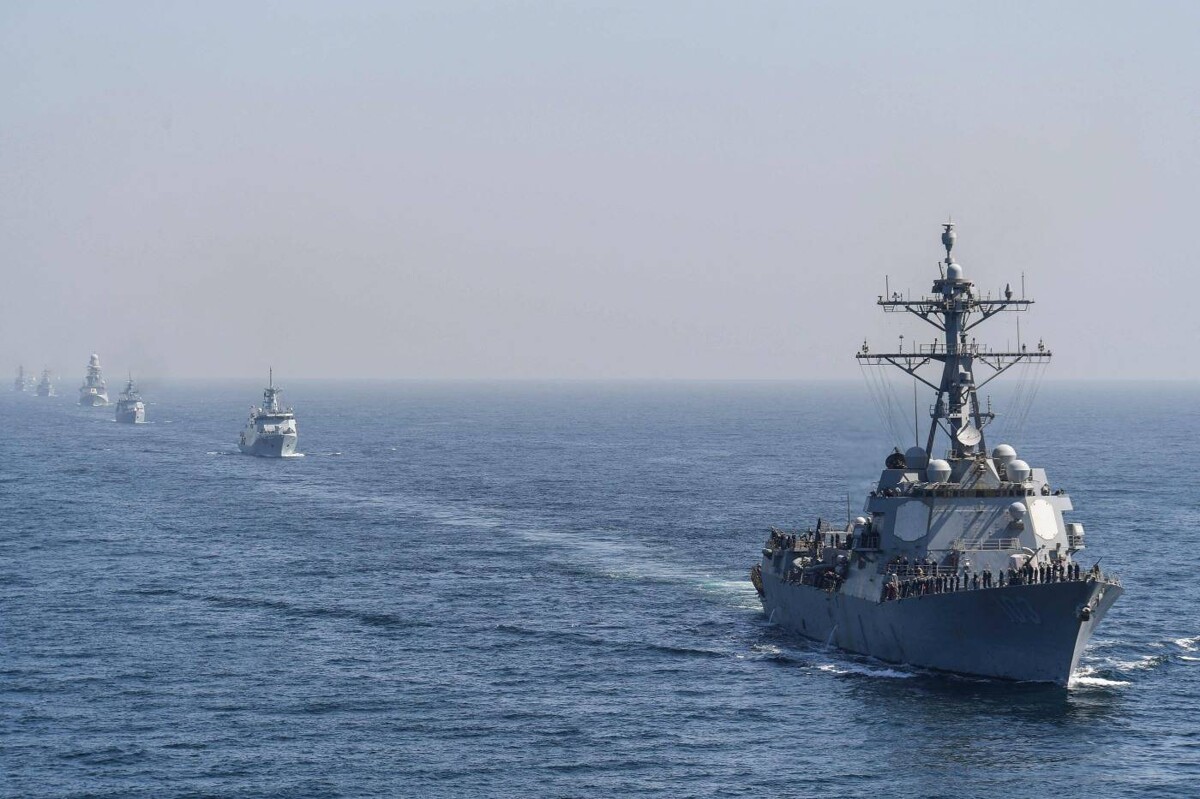US Warship Enters Persian Gulf
