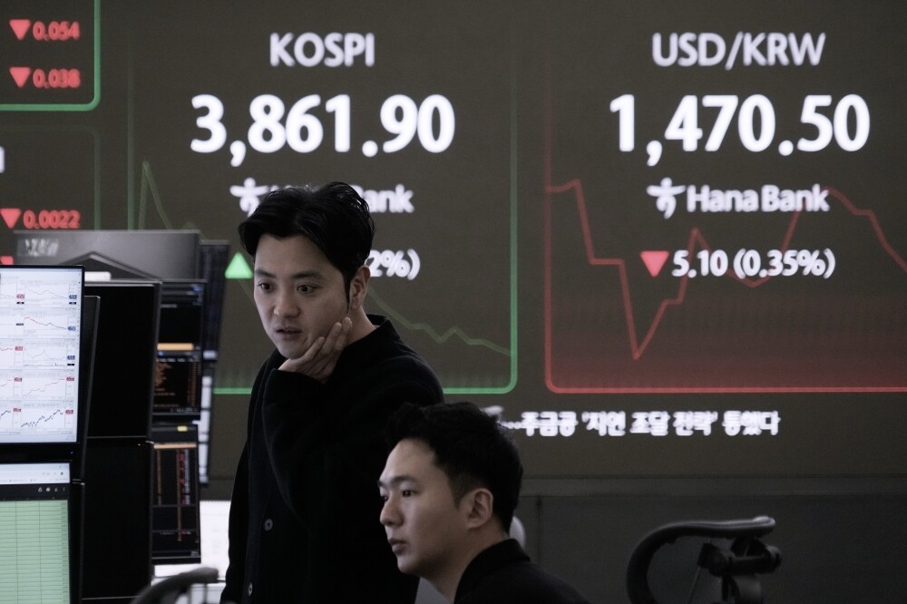 Asian Markets Rise on Potential Rate Cut Hopes