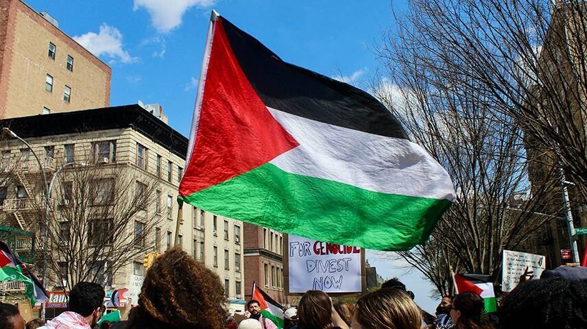 Суд разрешил активистке вернуться в университет после конфликта с властями