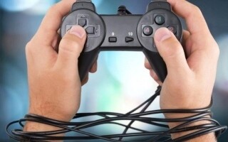 Gamer Sues Fortnite and Minecraft Developers