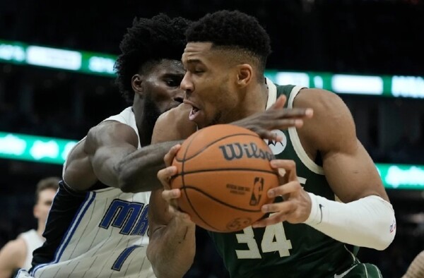Antetokounmpo's Return in Doubt Due to Injury