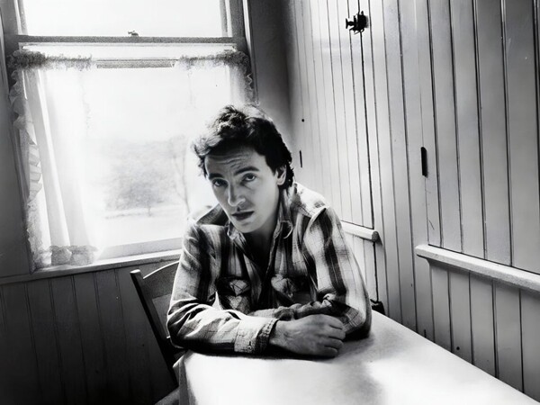 Брюс Спрингстин переиздаёт свой культовый альбом 'Небраска' в связи с премьерой его биографии