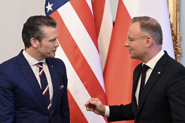 US Defense Secretary Warns NATO Countries