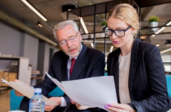 How Lawyers Help Workers File Mesothelioma Claims