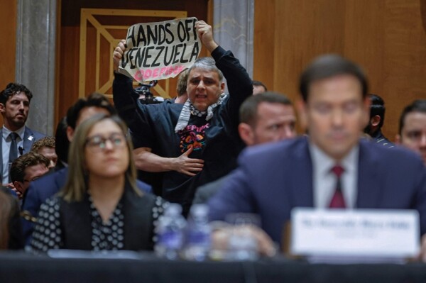 Rubio Hopes for Venezuela Cooperation, Threatens Force