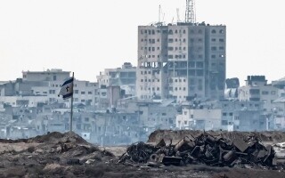 Trump Explores Stablecoin Launch in Gaza