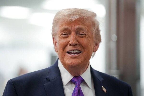 特朗普：确保霍尔木兹海峡的安全不是我们的责任