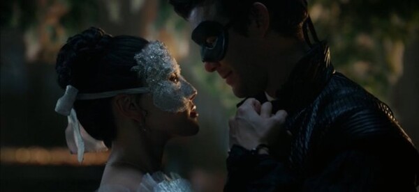 Netflix выпустил трейлер второй части «Бриджертонов»