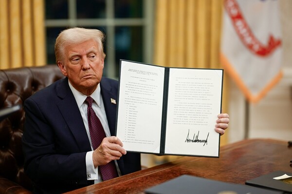 Trump Signs Executive Order for National AI Initiative 'Genesis Mission'