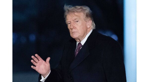 Trump Claims Absolute Right to Reimpose Tariffs