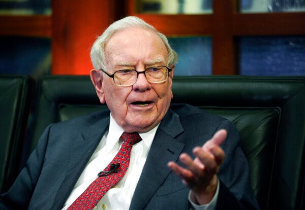 Buffett admite su error al vender acciones de Apple