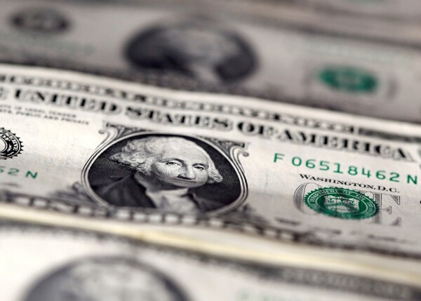 Dollar Shows Best Weekly Performance in a Month