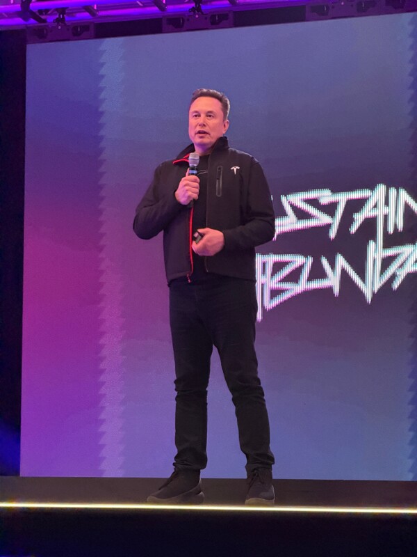 Tesla Shareholders Approve Record Bonus for Elon Musk