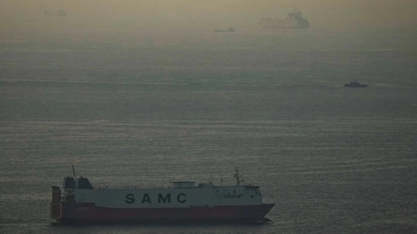 Cease-fire Talks in Pakistan and US Actions in Strait of Hormuz