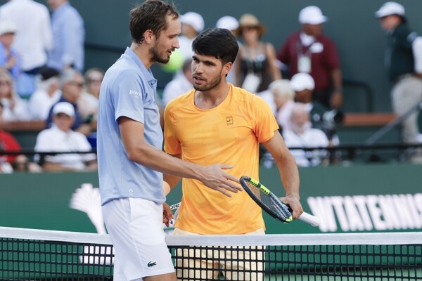 Alcaras knocked out of Indian Wells tournament