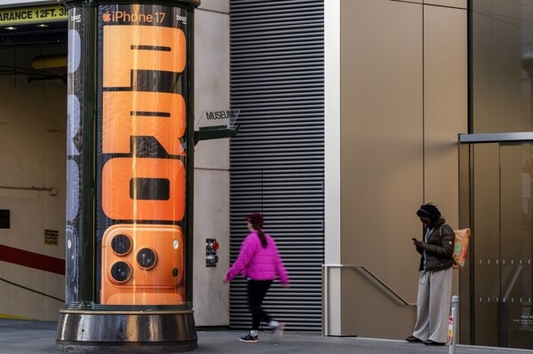 Apple Achieves Record Revenue with iPhone Sales Growth in China