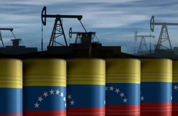 US Seeks to Seize Detained Oil Tanker