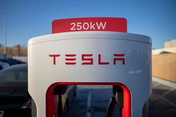 Tesla Surpasses Profit Expectations in Q3