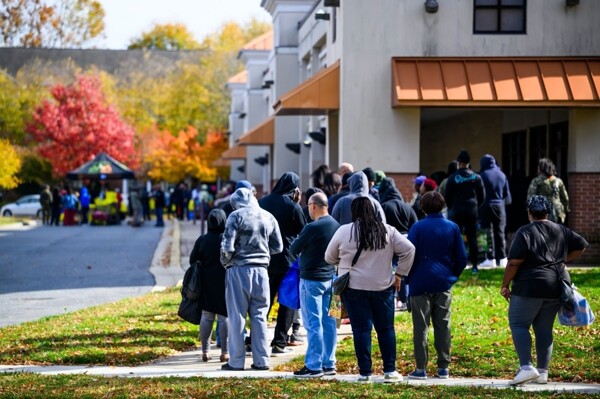US Food Assistance Program Suspended for First Time in 60 Years